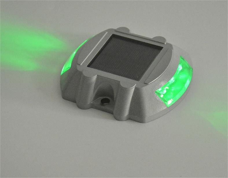 जलरोधक आउटडोर सौर सड़क स्टड्स स्विमिंग पूल के लिए लॉन ग्राउंड पथ