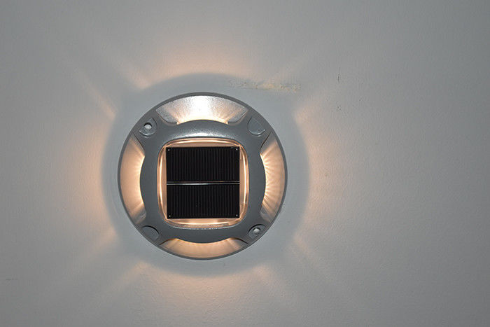 सौर एलईडी सौर ड्राइववे डॉक लाइट्स आउटडोर चेतावनी स्टेप लाइट्स फुटपाथ के लिए गार्डन पथवे यार्ड