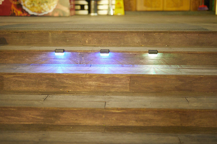 सौर एलईडी ड्राइववे डॉक लाइट्स आउटडोर चेतावनी स्टेप लाइट्स फुटपाथ के लिए गार्डन पथवे यार्ड