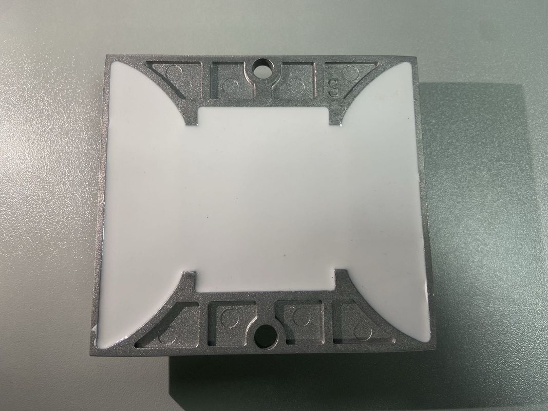 सौर सड़क स्टड एल्यूमीनियम मिश्र धातु पीसी सफेद/ पीला/ लाल/ नीला/ हरा एलईडी लाइट्स 2 वी वोल्टेज