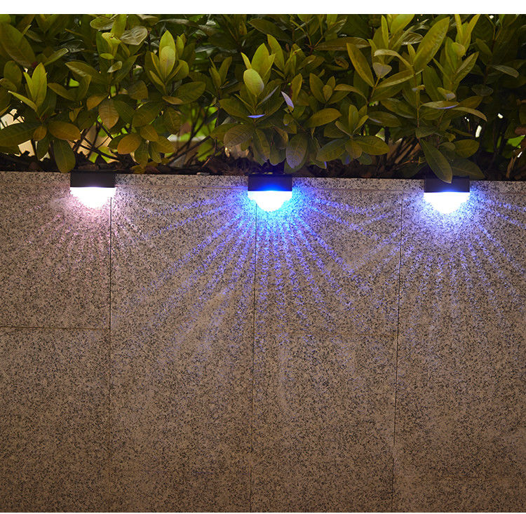 आउटडोर जलरोधक सौर यार्ड बाड़ प्रकाश कई रंग सौर एलईडी गेट स्तंभ प्रकाश उद्यान के लिए