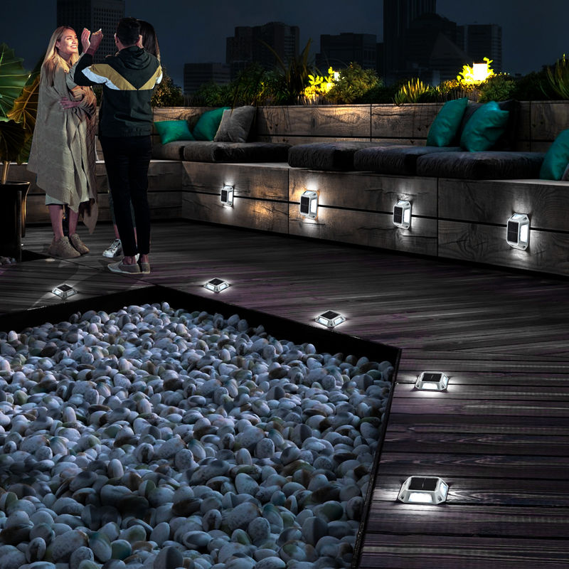 एल्यूमीनियम एलईडी सोलर डॉक लाइट 20 लुमेन गर्म सफेद/ठंडा सफेद चमक -20°C~60°C टेम्प