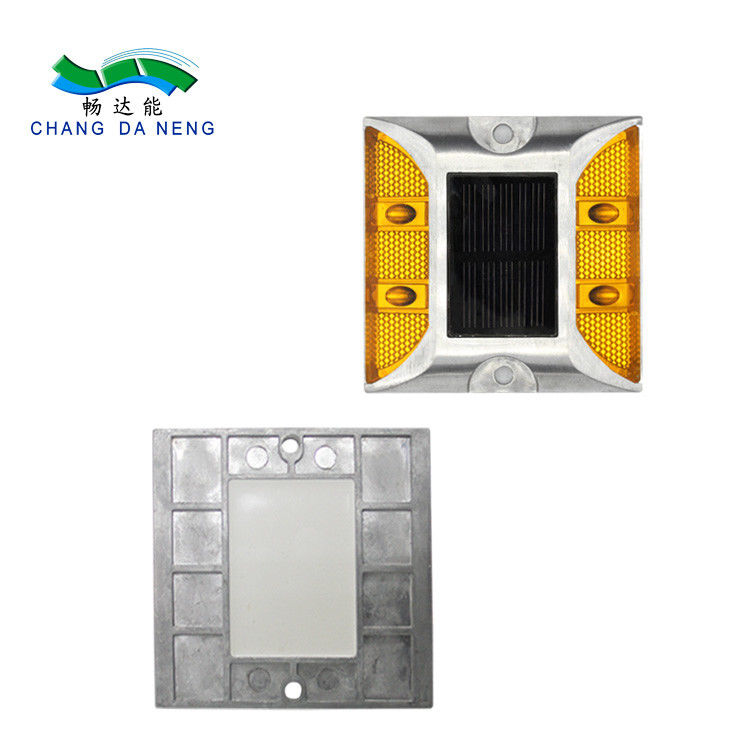 प्रतिबिंबित चमकती सौर एलईडी रोड मार्कर लाइट स्टड लैंप चमकती सौर रोड स्टड
