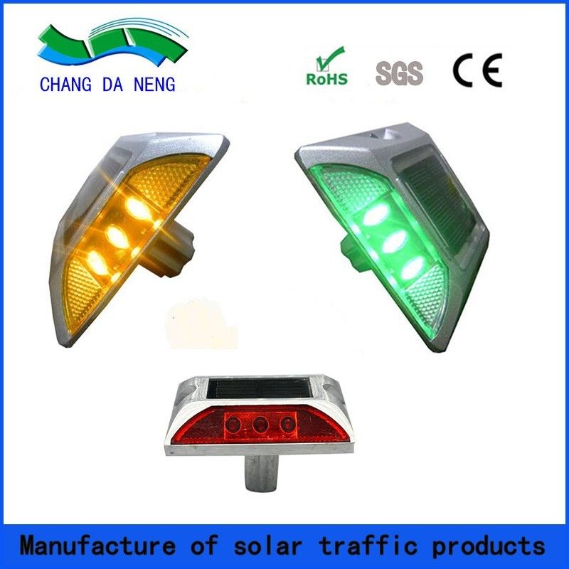 अत्यधिक तापमान के लिए सफेद/पीला/लाल/बुले/हरे रंग के सौर ऊर्जा से चलने वाले सड़क मार्कर