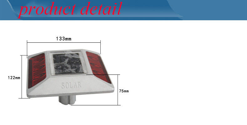 लंबे समय तक चलने वाला टिकाऊ सौर एलईडी रोड स्टड IP68 काम करने के लिए जलरोधक जीवन 3 साल