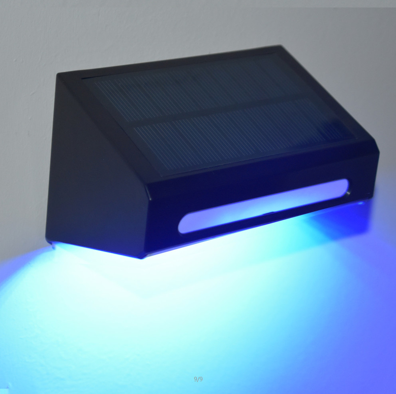 रंग बदलने के साथ पनरोक आरजीबी सजावटी सौर बाड़ रोशनी 1800MAH