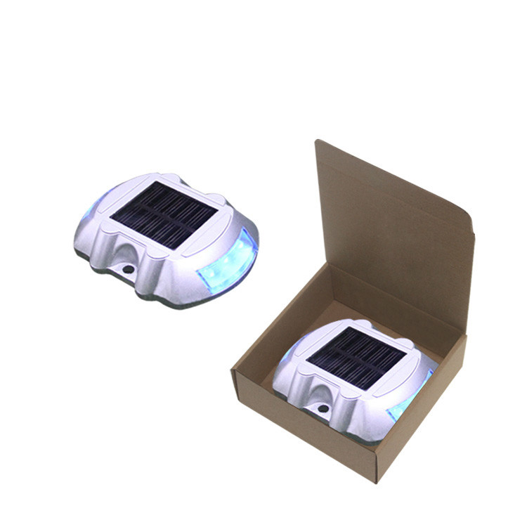 बाहरी सजावट के लिए बैटरी नी एमएच संचालित सौर रोड स्टड लाइट्स